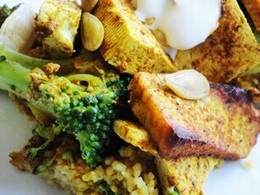 Indické tofu s Garama masala, brokolicou a kuskusom