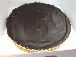 Raw karamelov torta